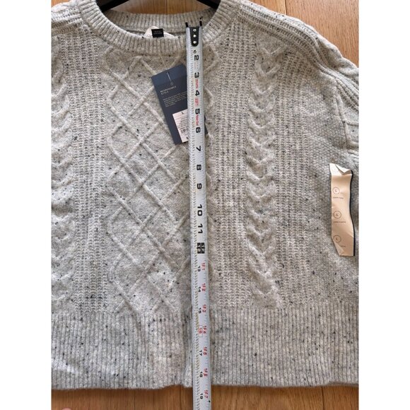 NWT Universal Thread Gray Round Neck Cable Knit Pullover Sweater Womens Size L - Picture 9 of 9